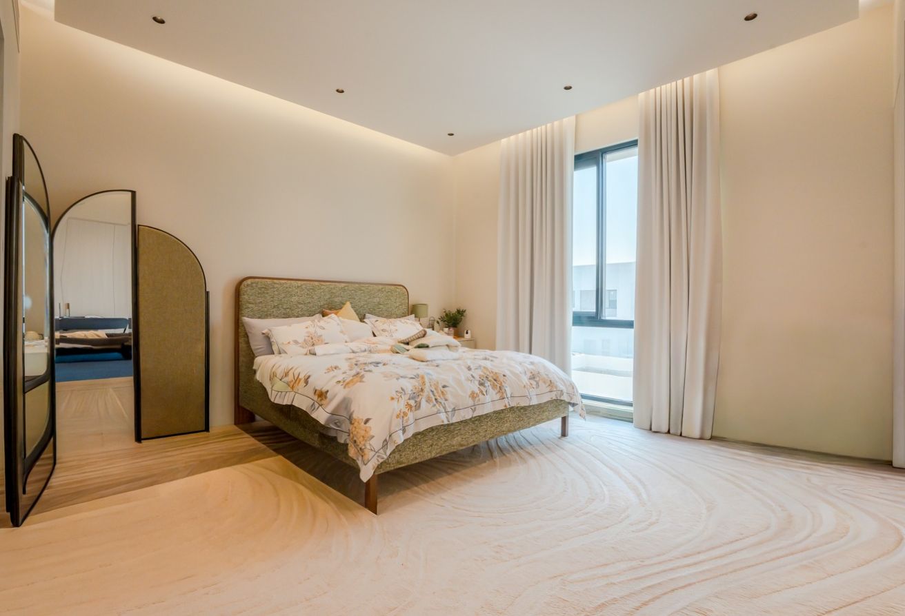 Fully furnished 4 bedroom villa for sale in Noya Luma Yas Island