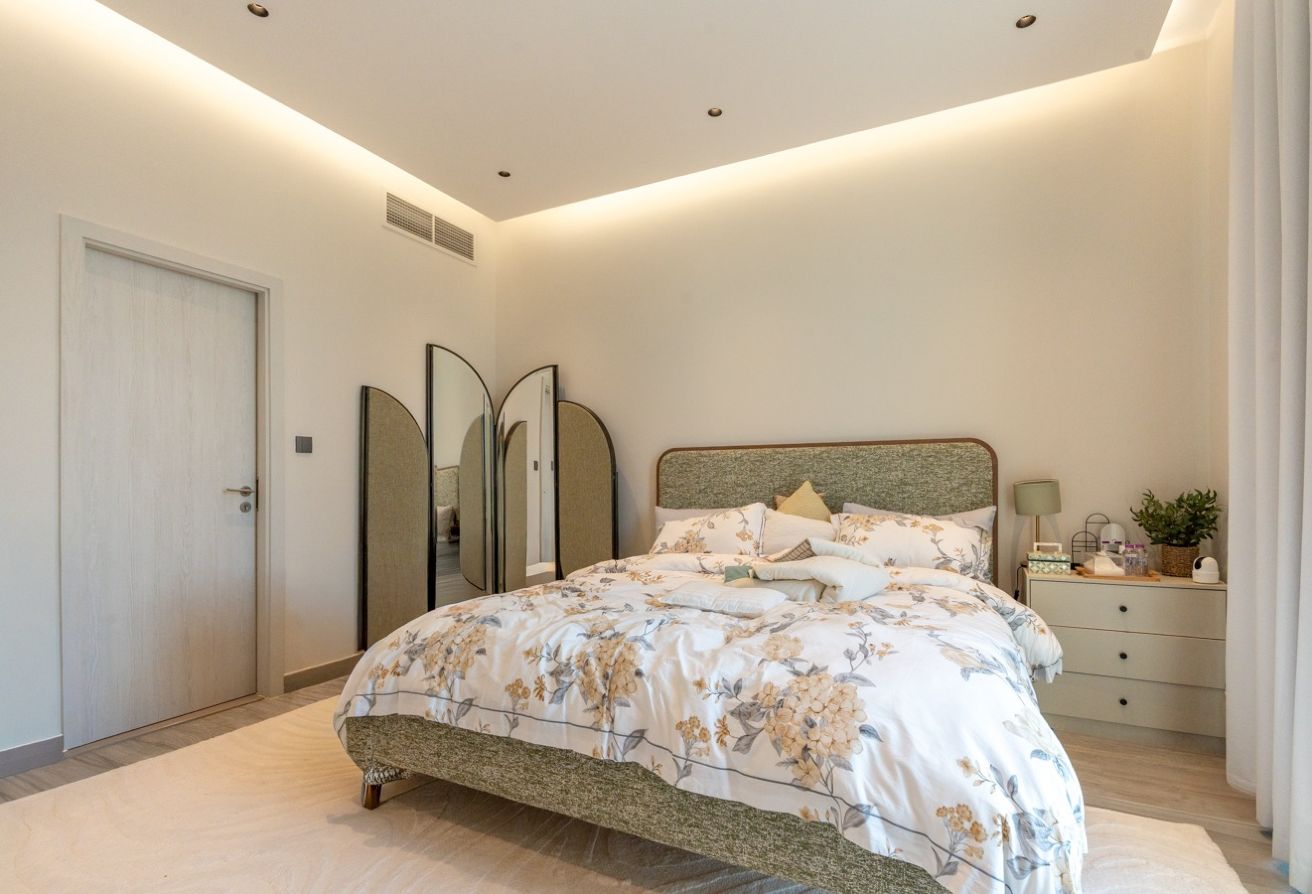 Fully furnished 4 bedroom villa for sale in Noya Luma Yas Island