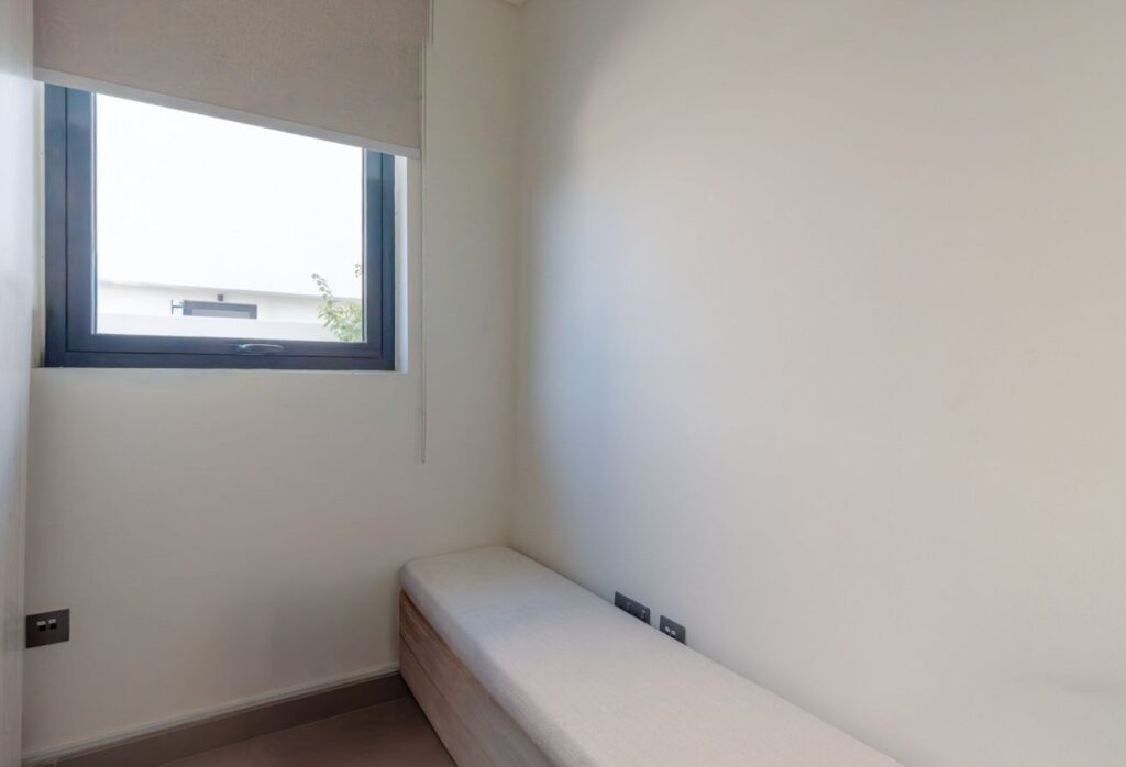 Fully furnished 4 bedroom villa for sale in Noya Luma Yas Island