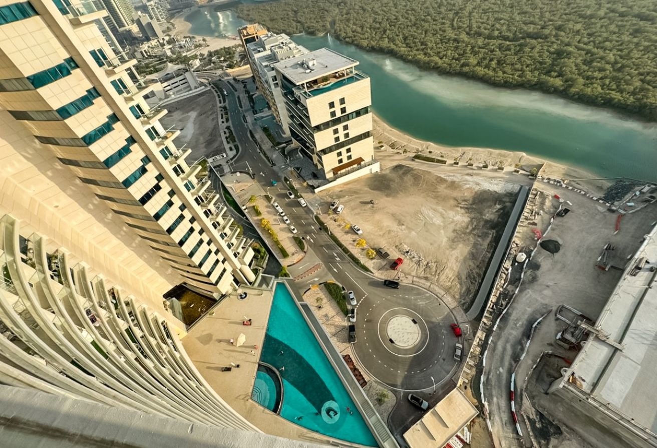 2 bedroom waterfront apartment Oceanscape Al Reem Island