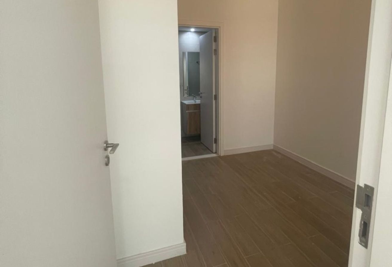 Oasis 2 Masdar City duplex apartment with balcony