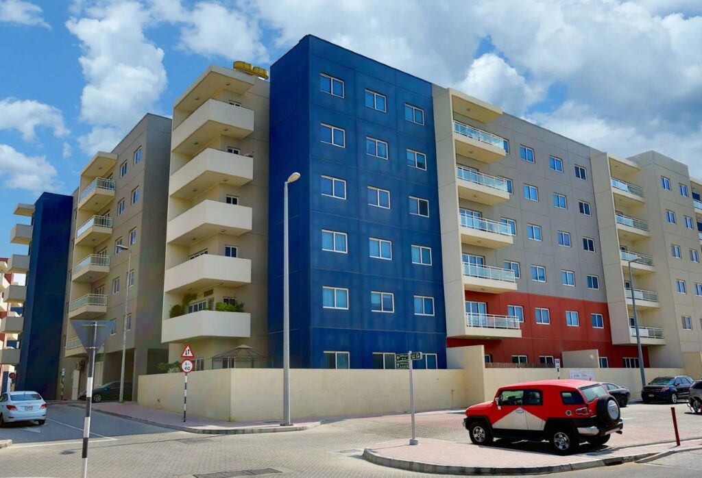 Al Reef Downtown 2 bedroom apartment balcony rent refund Abu Dhabi