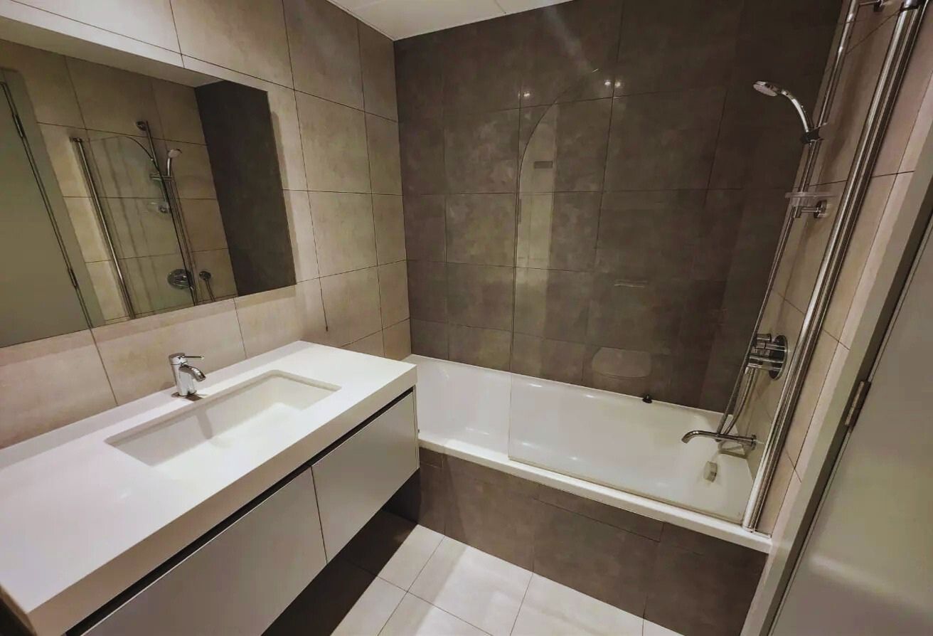 Canal Residence 1 bedroom apartment Al Reem Island terrace view