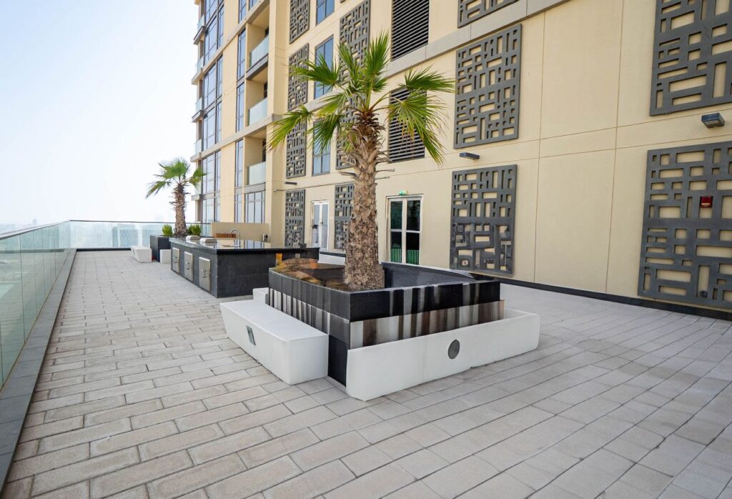 Canal Residence 1 bedroom apartment Al Reem Island terrace view