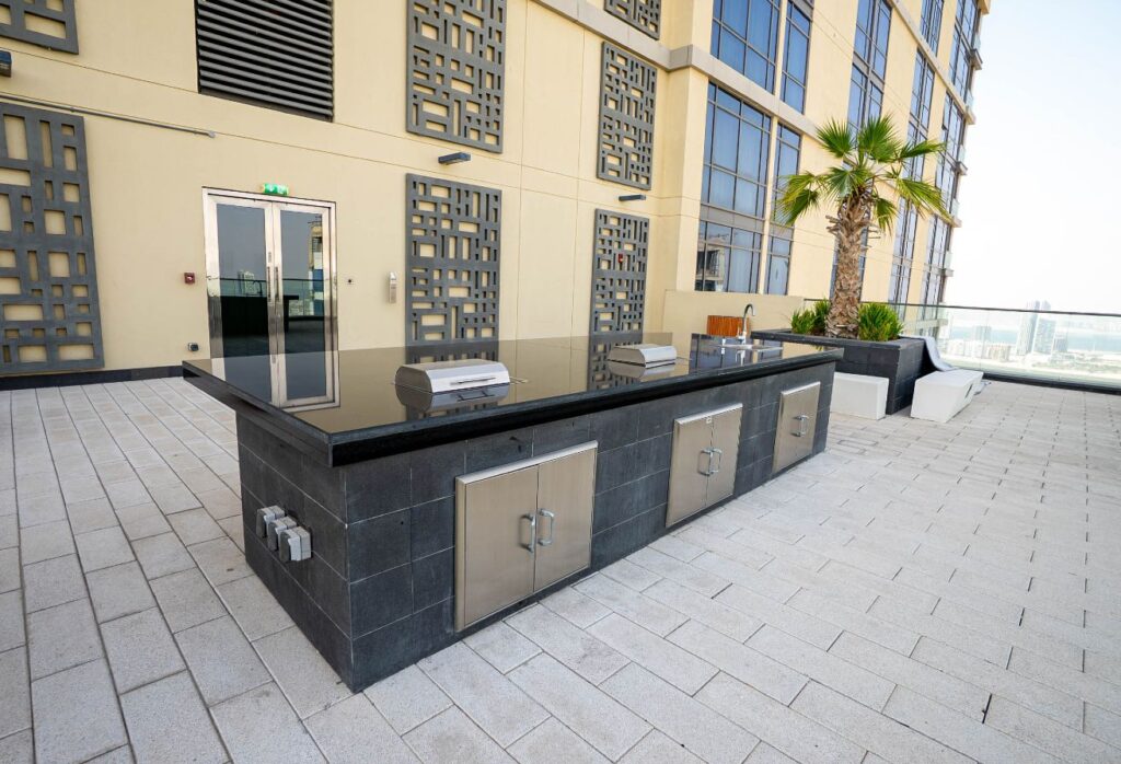 Canal Residence 1 bedroom apartment Al Reem Island terrace view