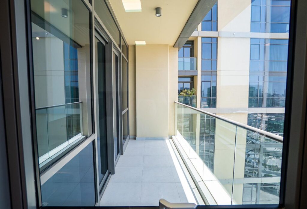 Canal Residence 2 bedroom maid apartment Al Reem Island balcony view