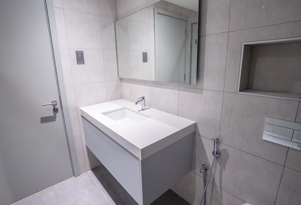 Canal Residence 2 bedroom maid apartment Al Reem Island balcony view