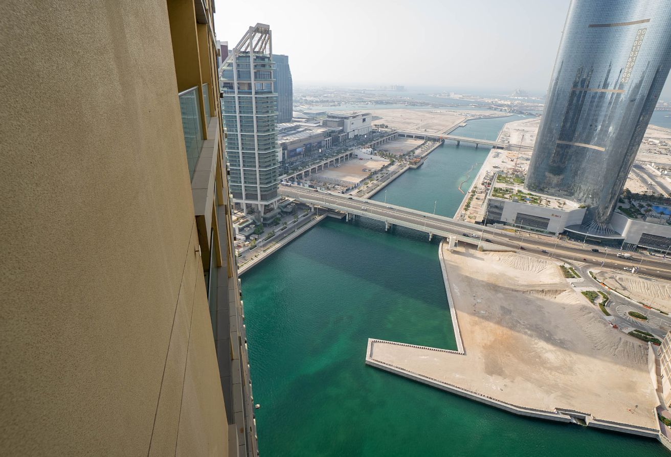 Canal Residence apartment Al Reem Island 2 bedroom investment canal view