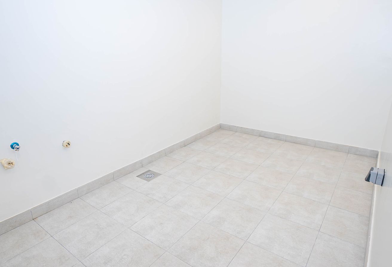 Canal Residence apartment Al Reem Island 2 bedroom investment canal view