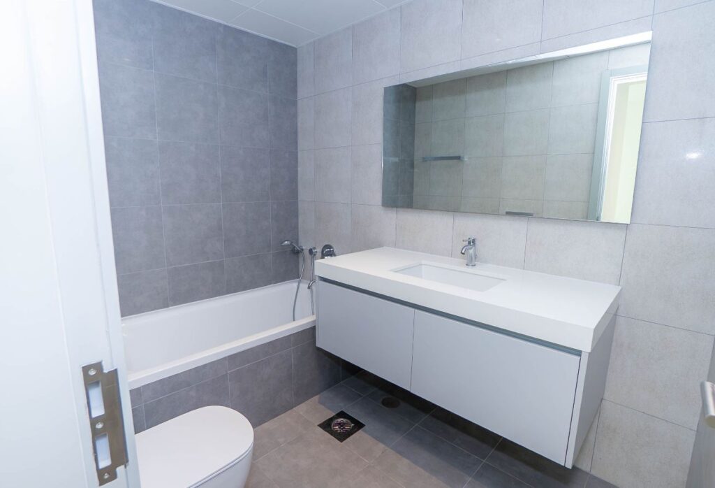 Canal Residence apartment Al Reem Island 2 bedroom investment canal view
