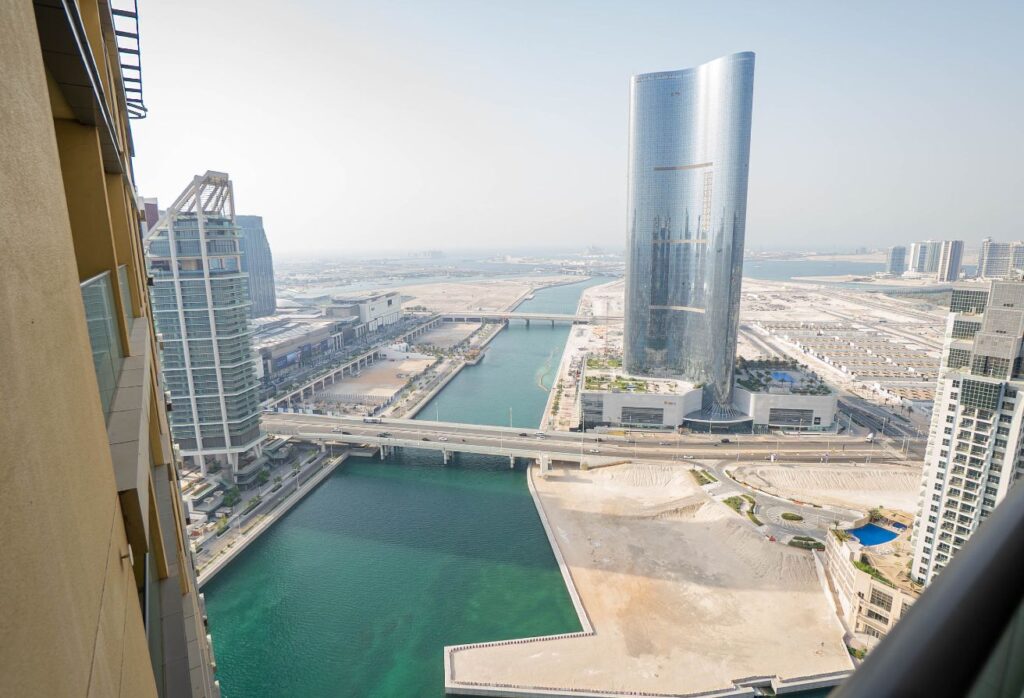 Canal Residence apartment Al Reem Island 2 bedroom investment canal view