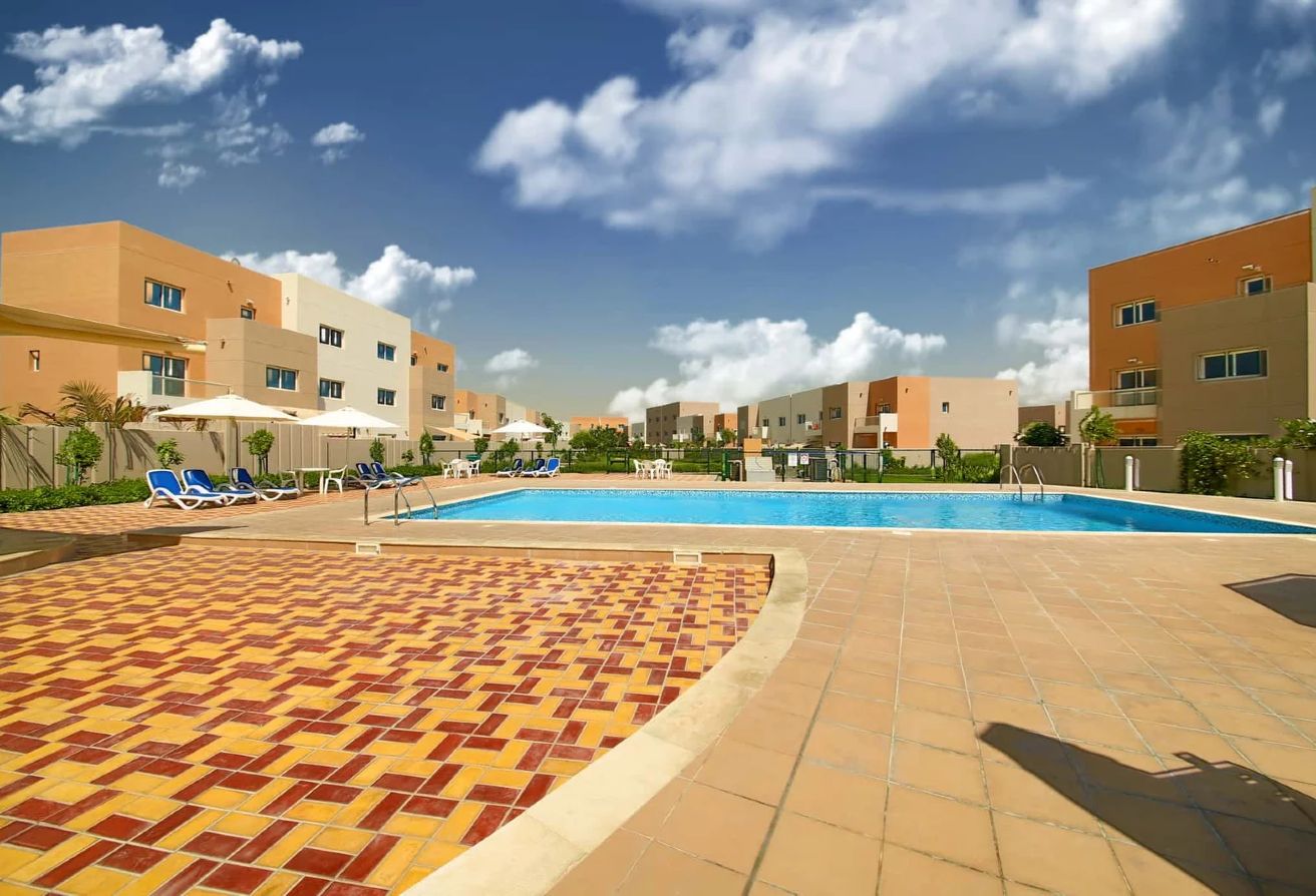 Al Reef Mediterranean townhouse upgraded 4 bedroom garden deck