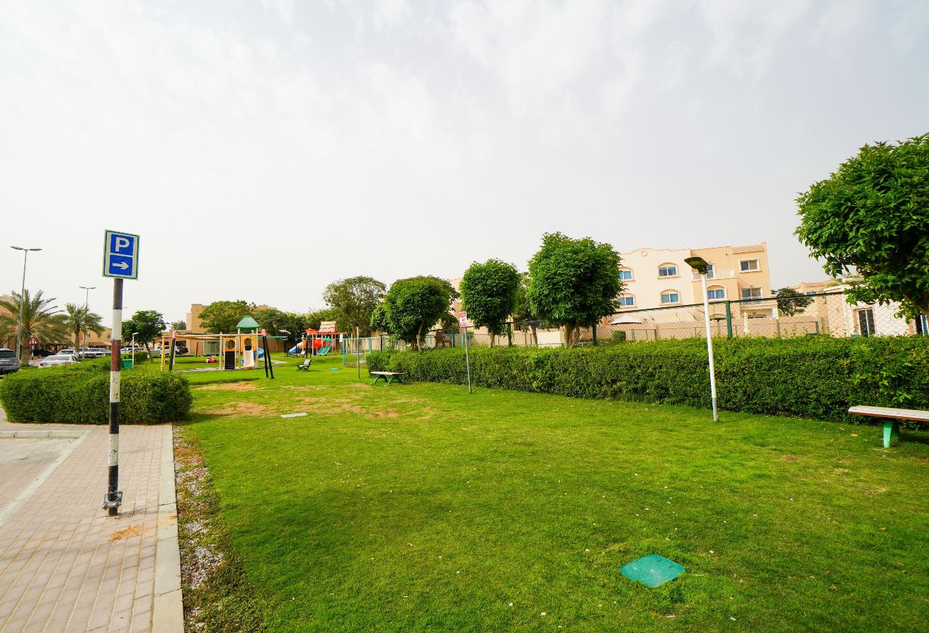 Al Reef Mediterranean townhouse upgraded 4 bedroom garden deck