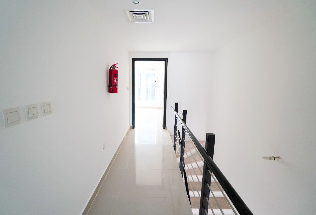 Al Reef Mediterranean townhouse upgraded 4 bedroom garden deck