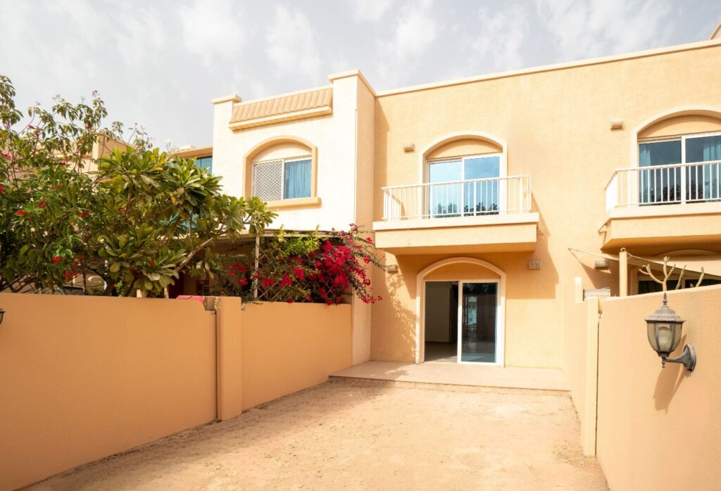 Al Reef Mediterranean townhouse upgraded 4 bedroom garden deck
