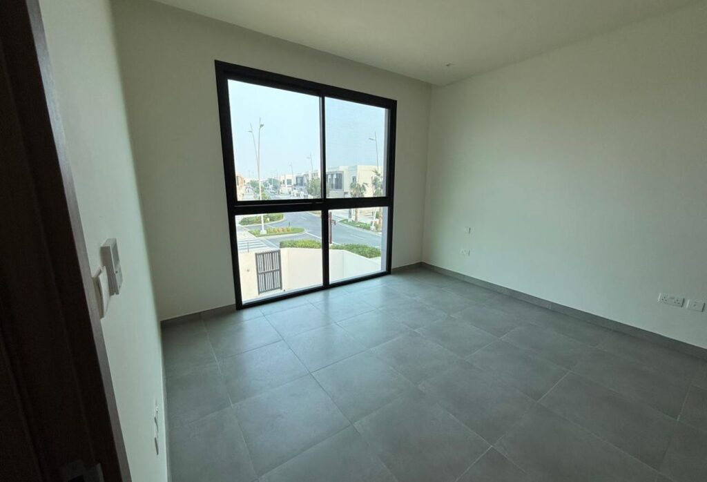 Yas Acres Dahlias villa 4 bedroom garden Abu Dhabi