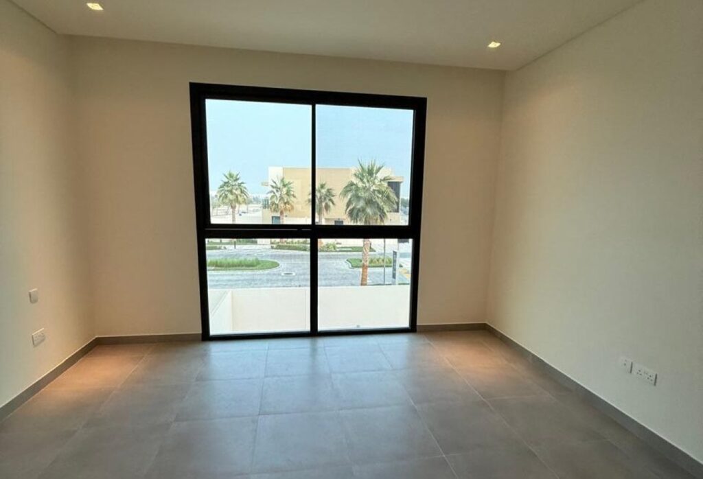 Yas Acres Dahlias villa 4 bedroom garden Abu Dhabi
