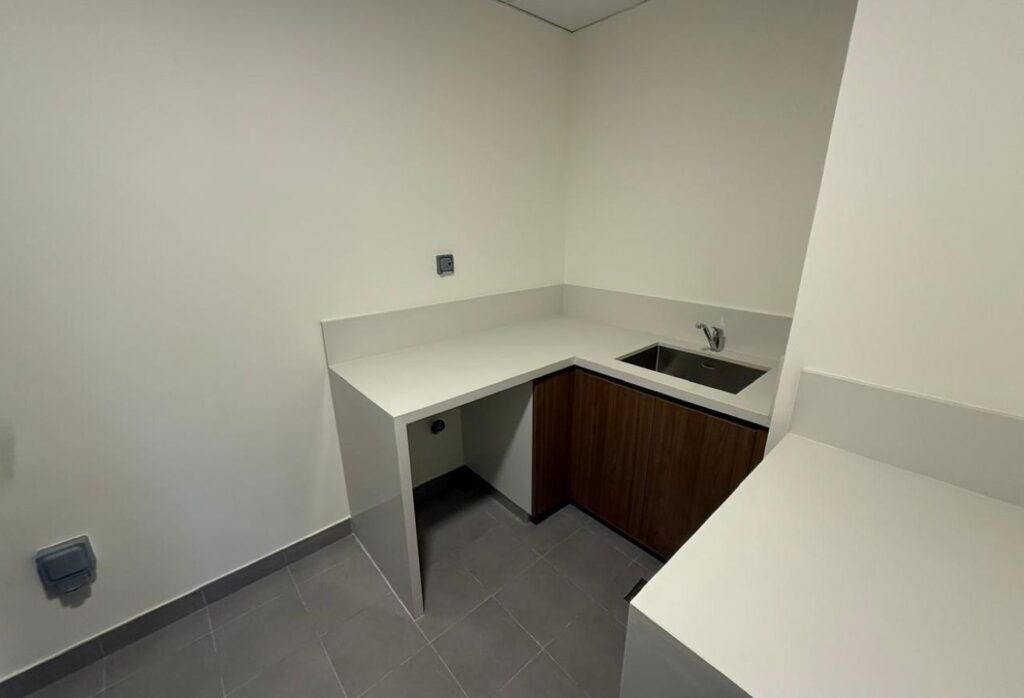 Yas Acres Dahlias villa 4 bedroom garden Abu Dhabi