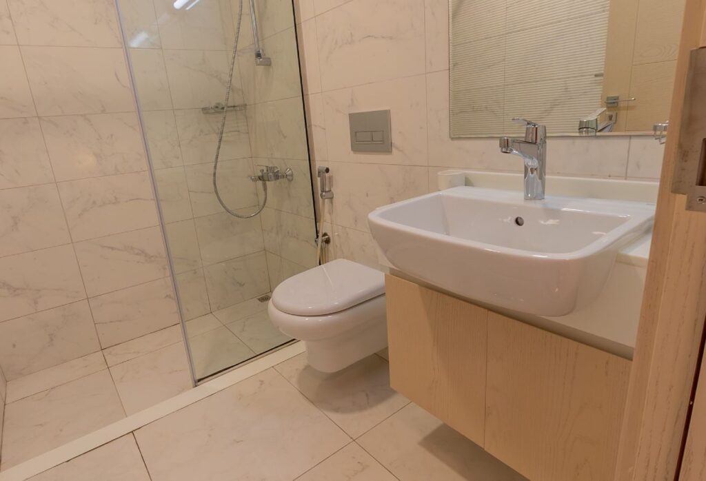 Leaf Tower apartment 3 bedroom investment Abu Dhabi waterfront