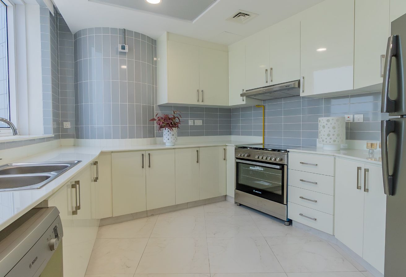 Leaf Tower apartment 3 bedroom investment Abu Dhabi waterfront