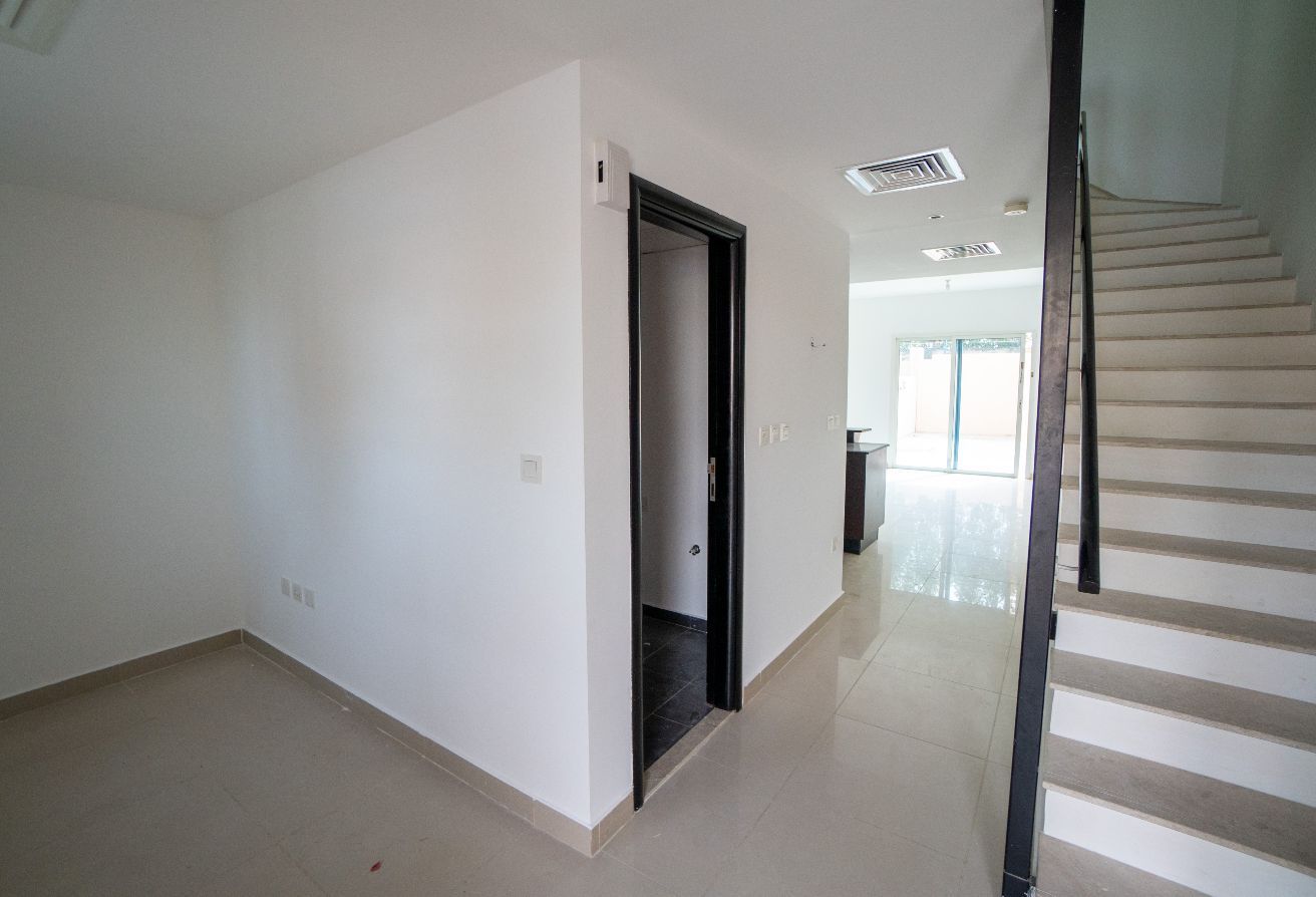 Al Reef Villas 2 bedroom villa garden Mediterranean style Abu Dhabi