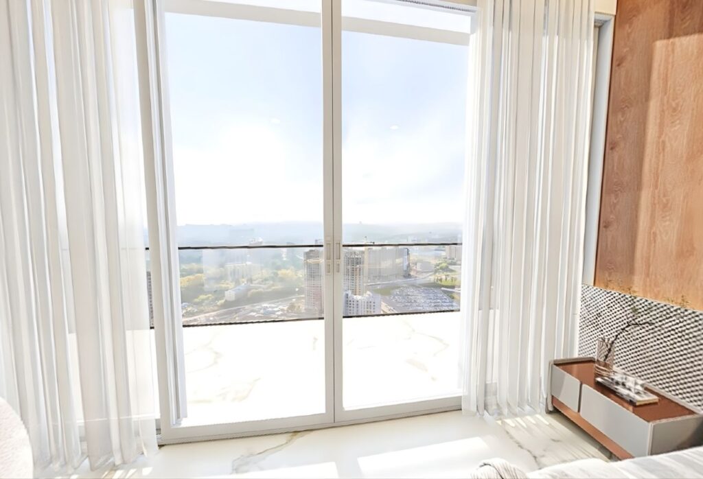 Radiant Elite Tower junior 1 bedroom apartment Al Reem Island balcony