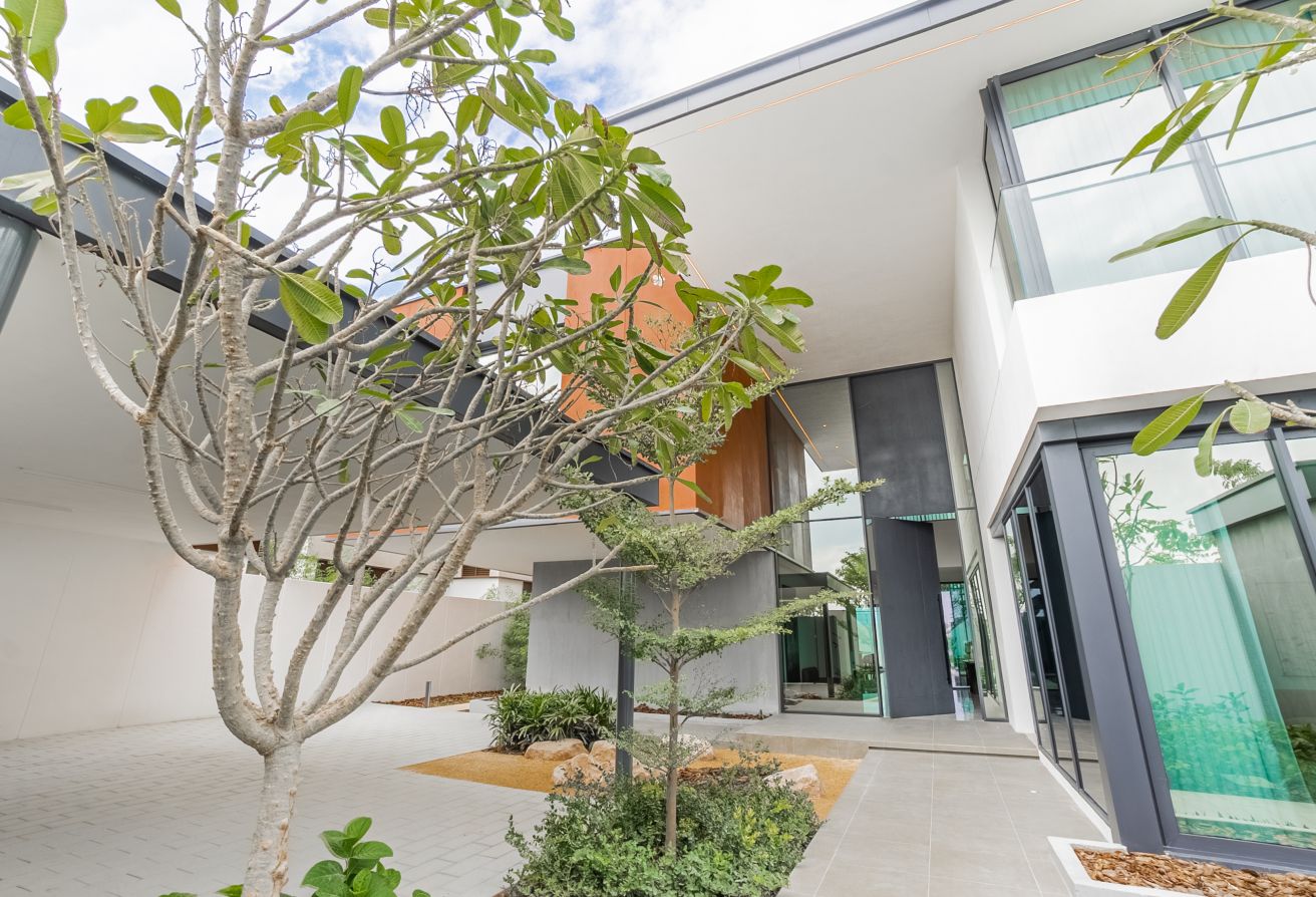 Modern villa with garden and private patio in gated Saadiyat Lagoons community