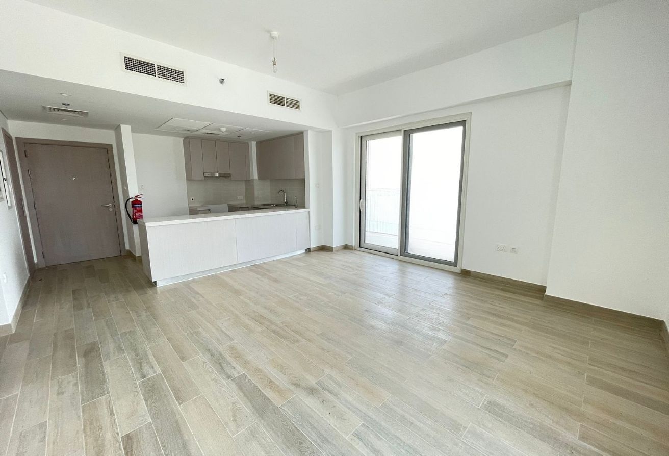 Waters Edge Yas Island 3 bedroom apartment SeaWorld view furnished corner