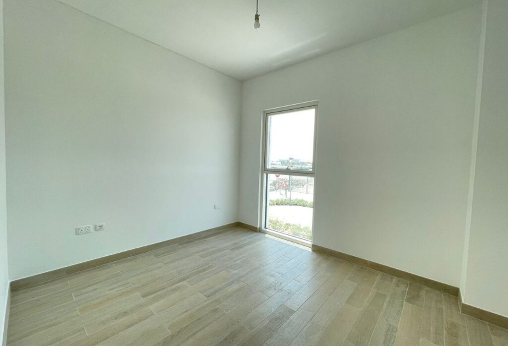 Waters Edge Yas Island 3 bedroom apartment SeaWorld view furnished corner