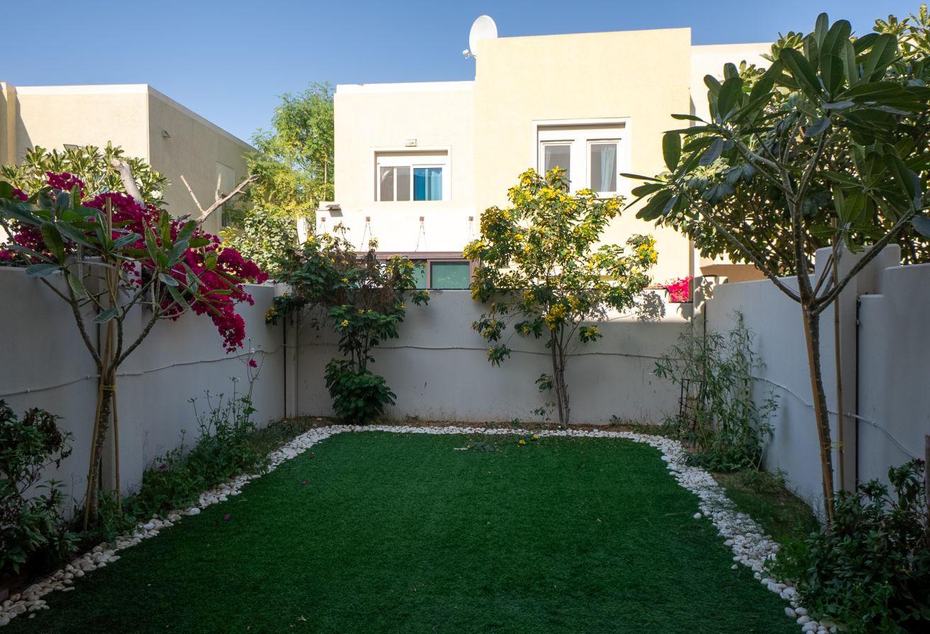 Al Reef Villas Desert Style 2 bedroom villa garden