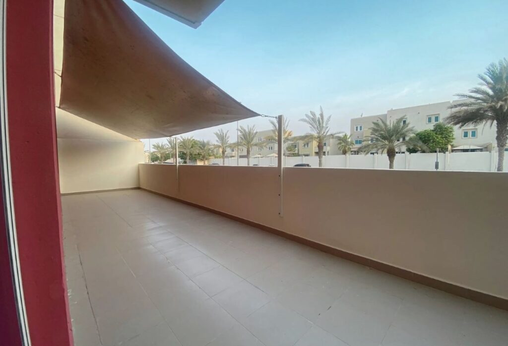 Al Reef Downtown 2 bedroom apartment terrace ground floor Abu Dhabi