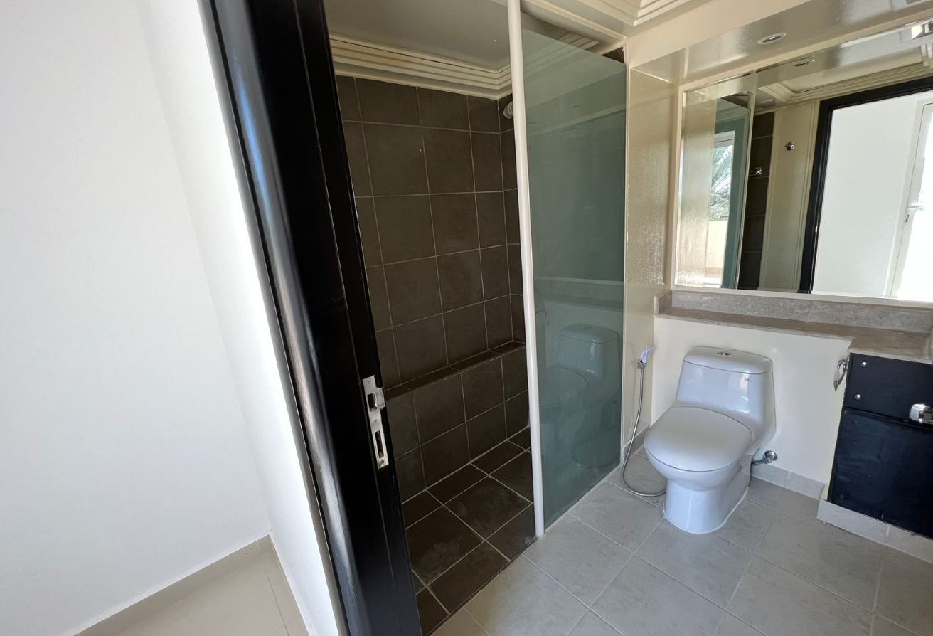 Al Reef villa 5 bedroom investment Abu Dhabi private pool garden terrace