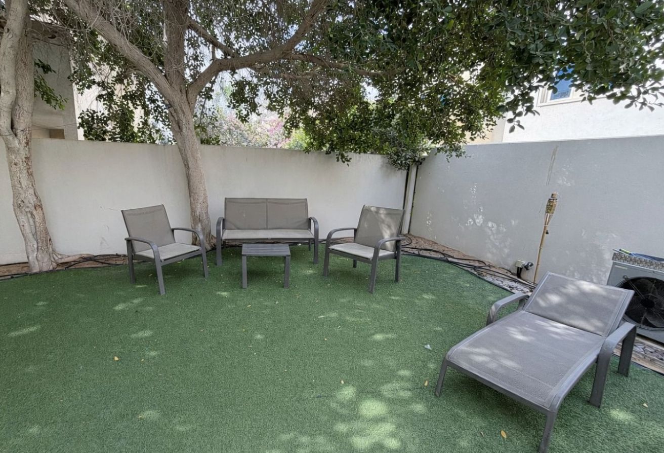 Al Reef villa 5 bedroom investment Abu Dhabi private pool garden terrace