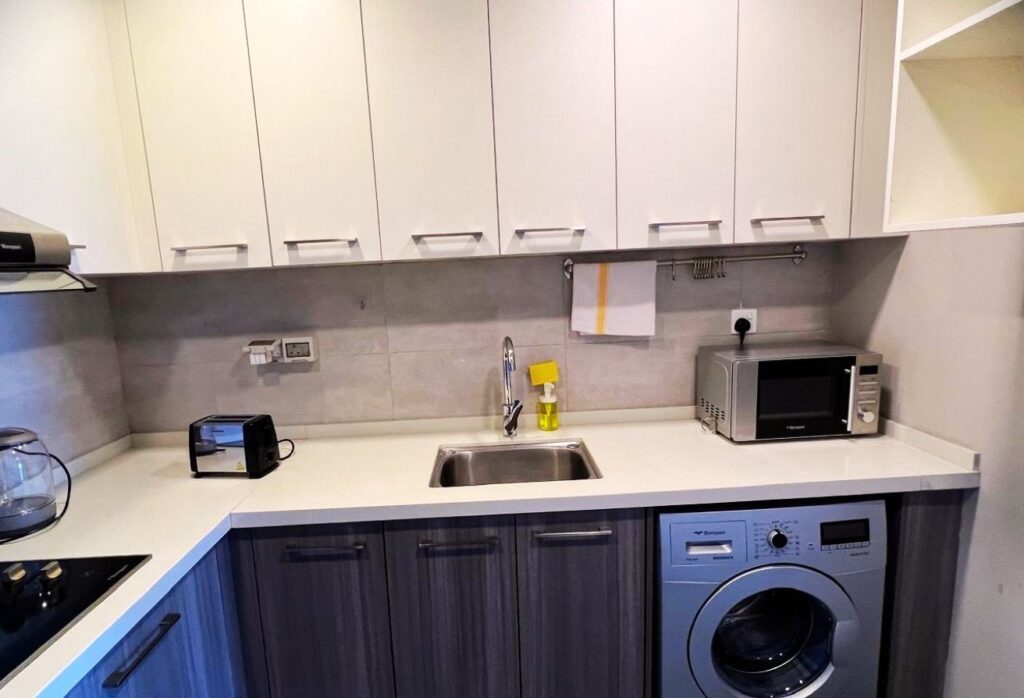 Leonardo Residences apartment Masdar City 1 bedroom investment furnished