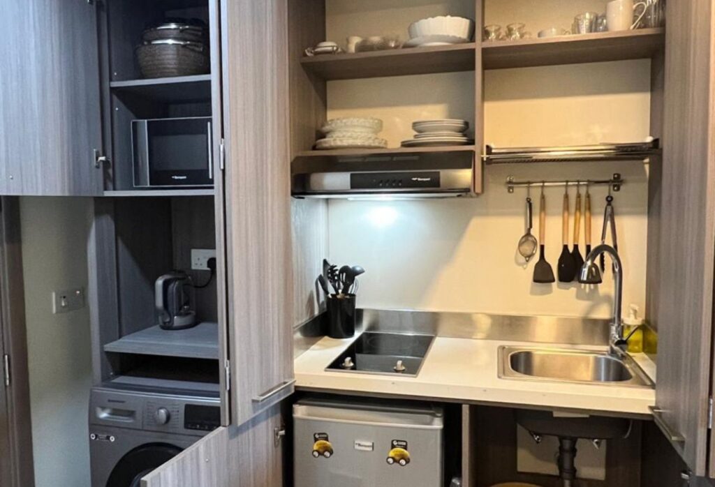 Leonardo Residences studio investment Masdar City Abu Dhabi holiday home