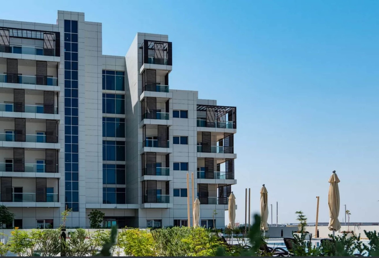 Leonardo Residences studio investment Masdar City Abu Dhabi holiday home