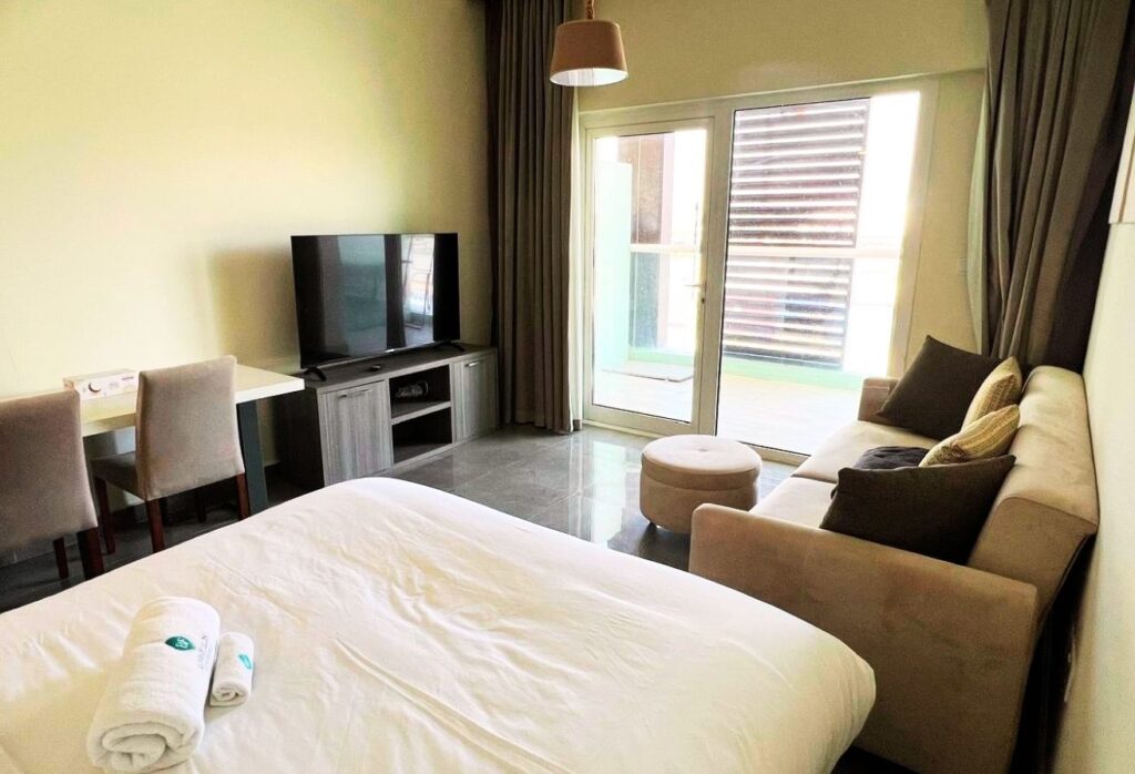 Leonardo Residences studio investment Masdar City Abu Dhabi holiday home