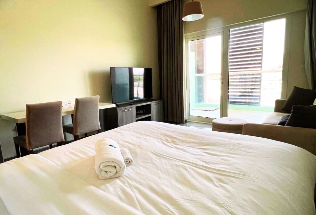 Leonardo Residences studio investment Masdar City Abu Dhabi holiday home