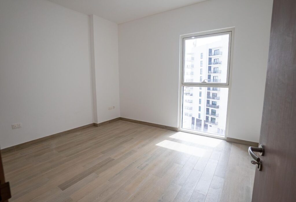 Waters Edge Yas Island apartment ROI 1 bedroom vacant pool view