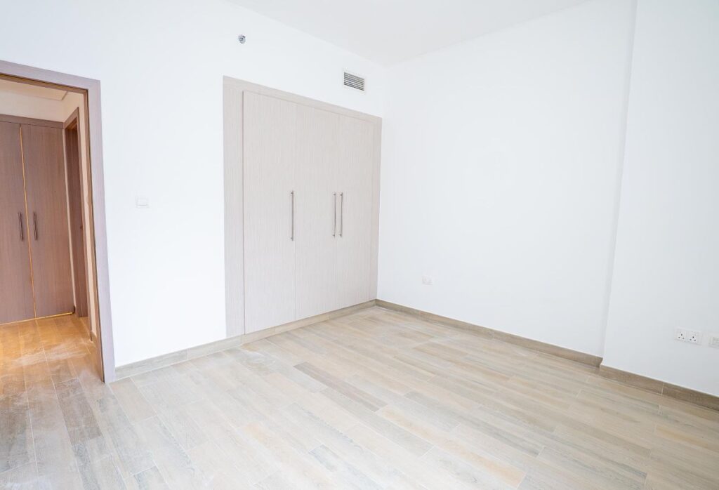 Waters Edge Yas Island apartment ROI 1 bedroom vacant pool view