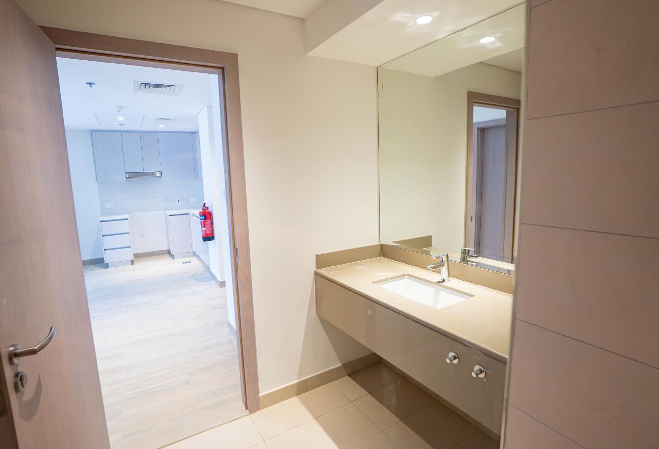 Waters Edge Yas Island apartment ROI 1 bedroom vacant pool view