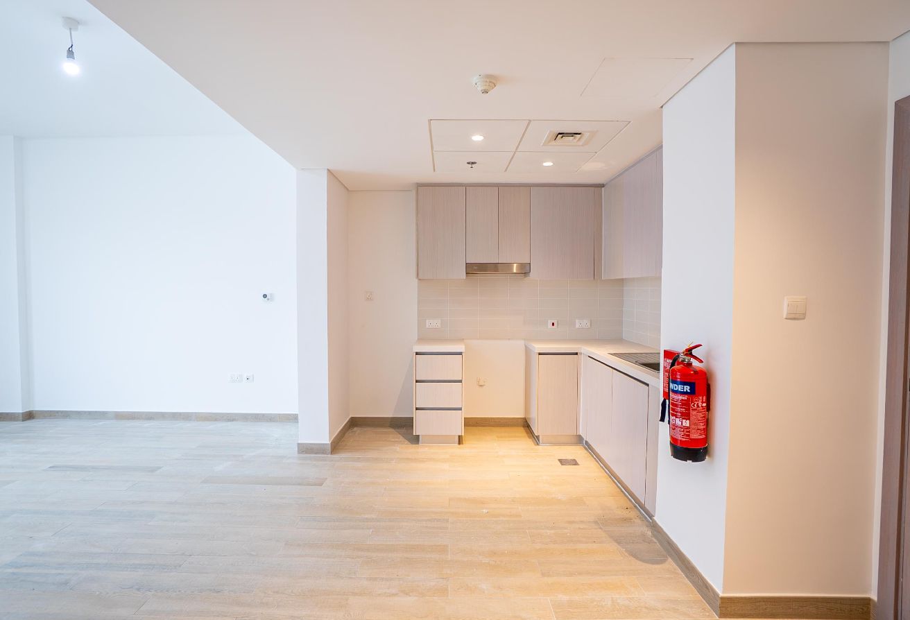 Waters Edge Yas Island apartment ROI 1 bedroom vacant pool view