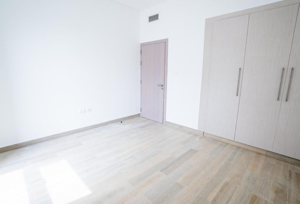 Waters Edge Yas Island apartment ROI 1 bedroom vacant pool view