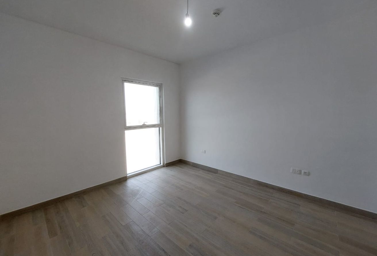 Waters Edge apartment Yas Island 2 bedroom investment canal view