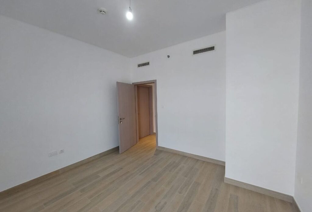 Waters Edge apartment Yas Island 2 bedroom investment canal view