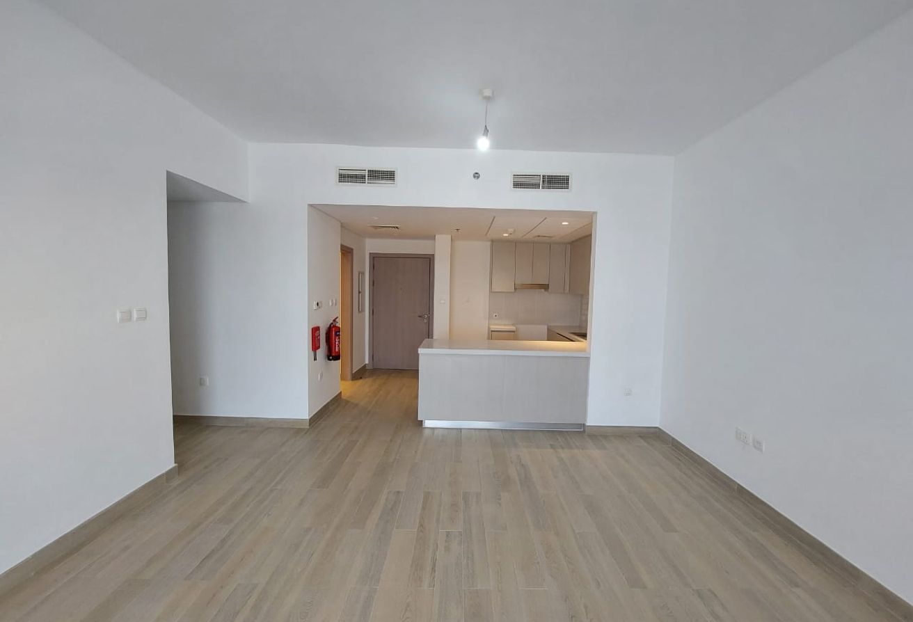 Waters Edge apartment Yas Island 2 bedroom investment canal view