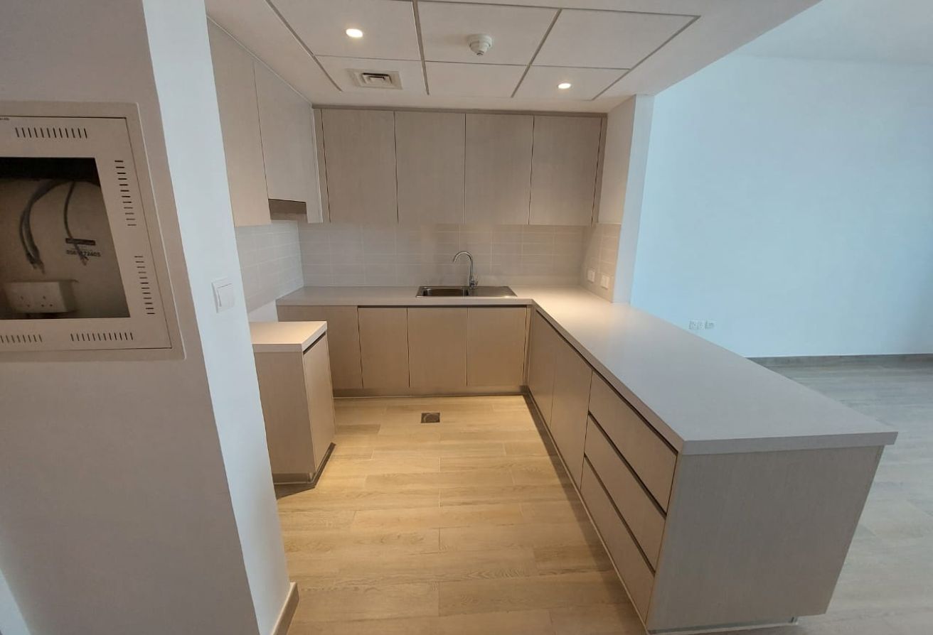 Waters Edge apartment Yas Island 2 bedroom investment canal view