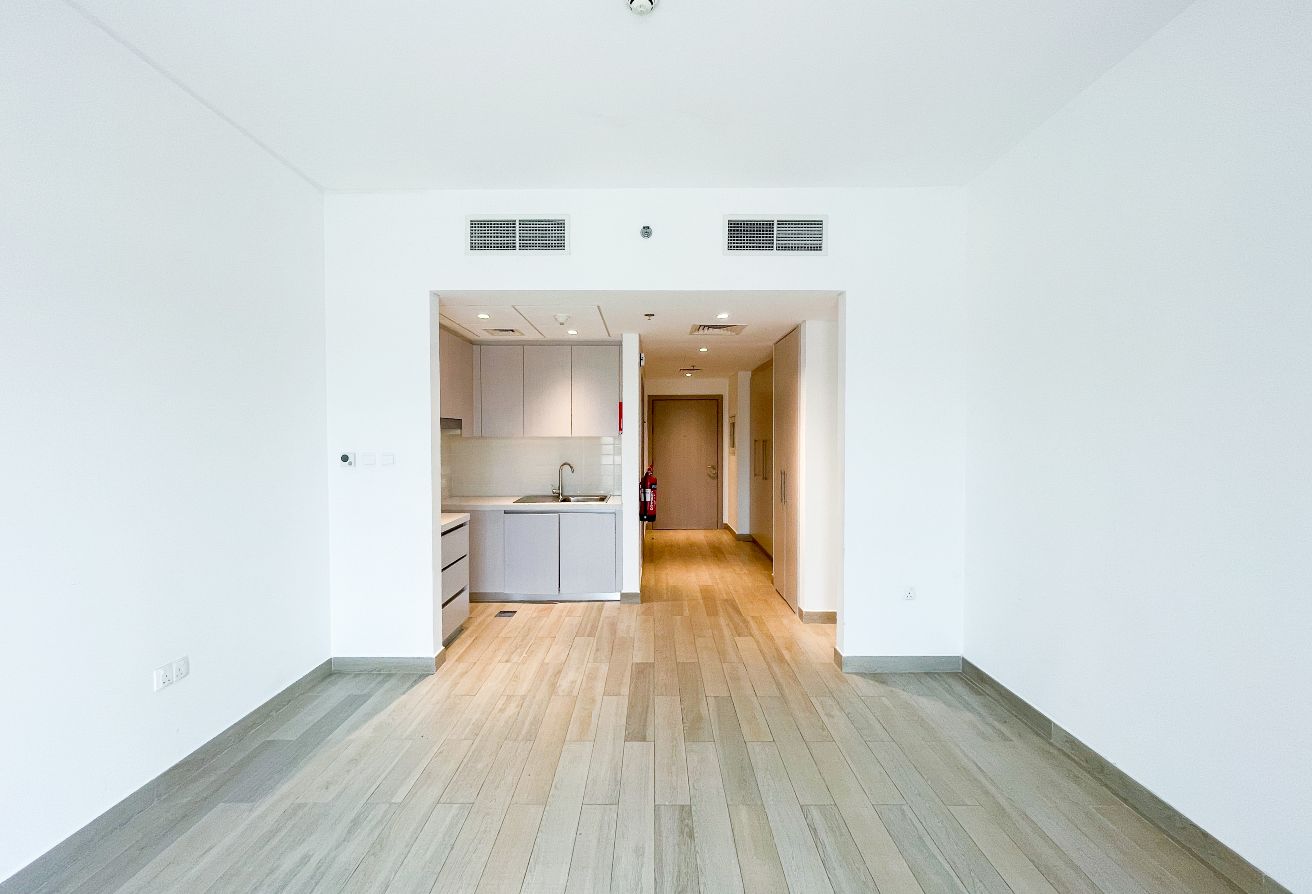 Waters Edge studio apartment Yas Island investment Abu Dhabi waterfront