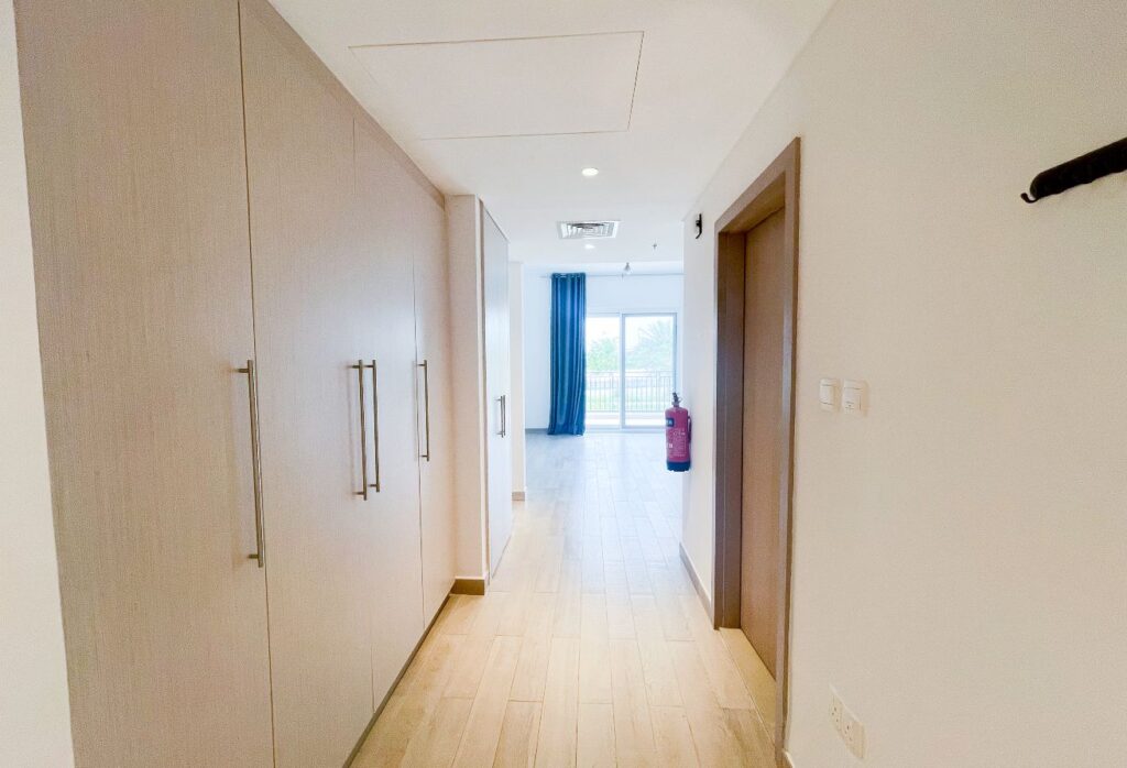 Waters Edge studio apartment Yas Island investment Abu Dhabi waterfront