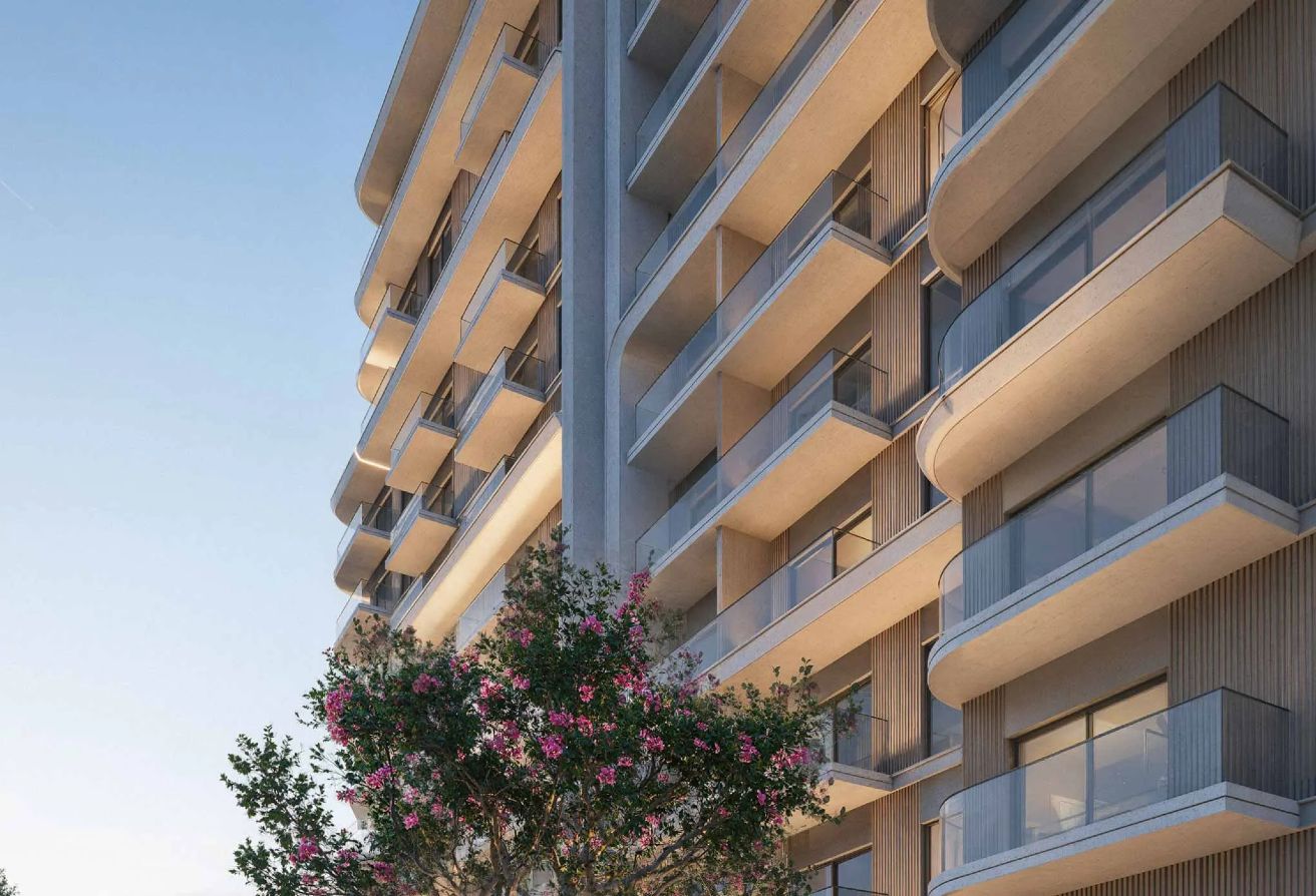 Yas Riva studio apartment Yas Island balcony ground floor investmen